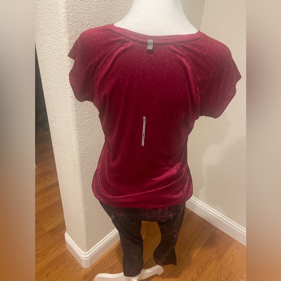 NIKE PRO Dri-Fit Capris - Picture 2 of 9